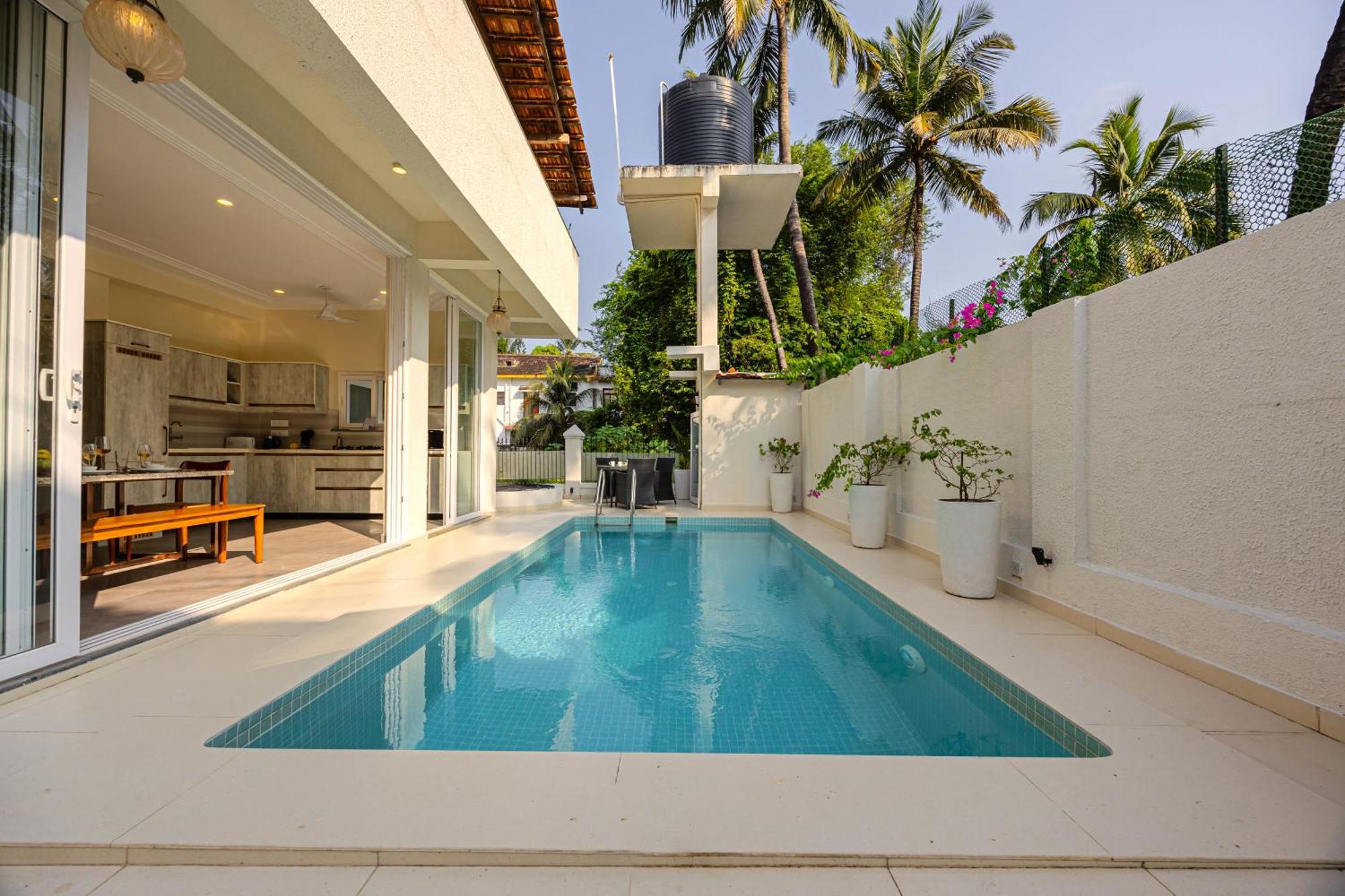 Elivaas 4 Bhk Villa Near Beach With Private Pool & Bar - Casa Boa Vida カンドリム エクステリア 写真