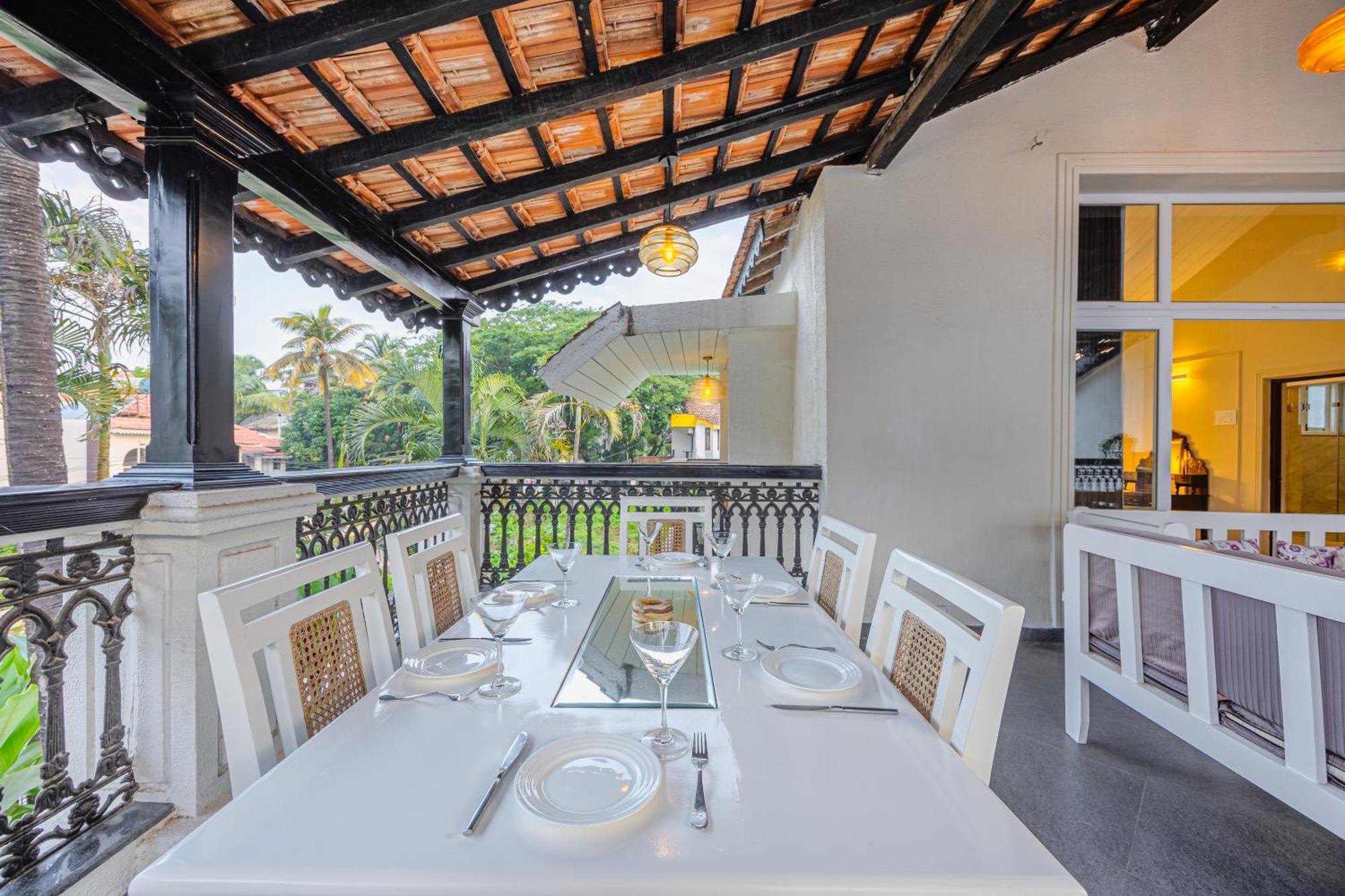 Elivaas 4 Bhk Villa Near Beach With Private Pool & Bar - Casa Boa Vida カンドリム エクステリア 写真