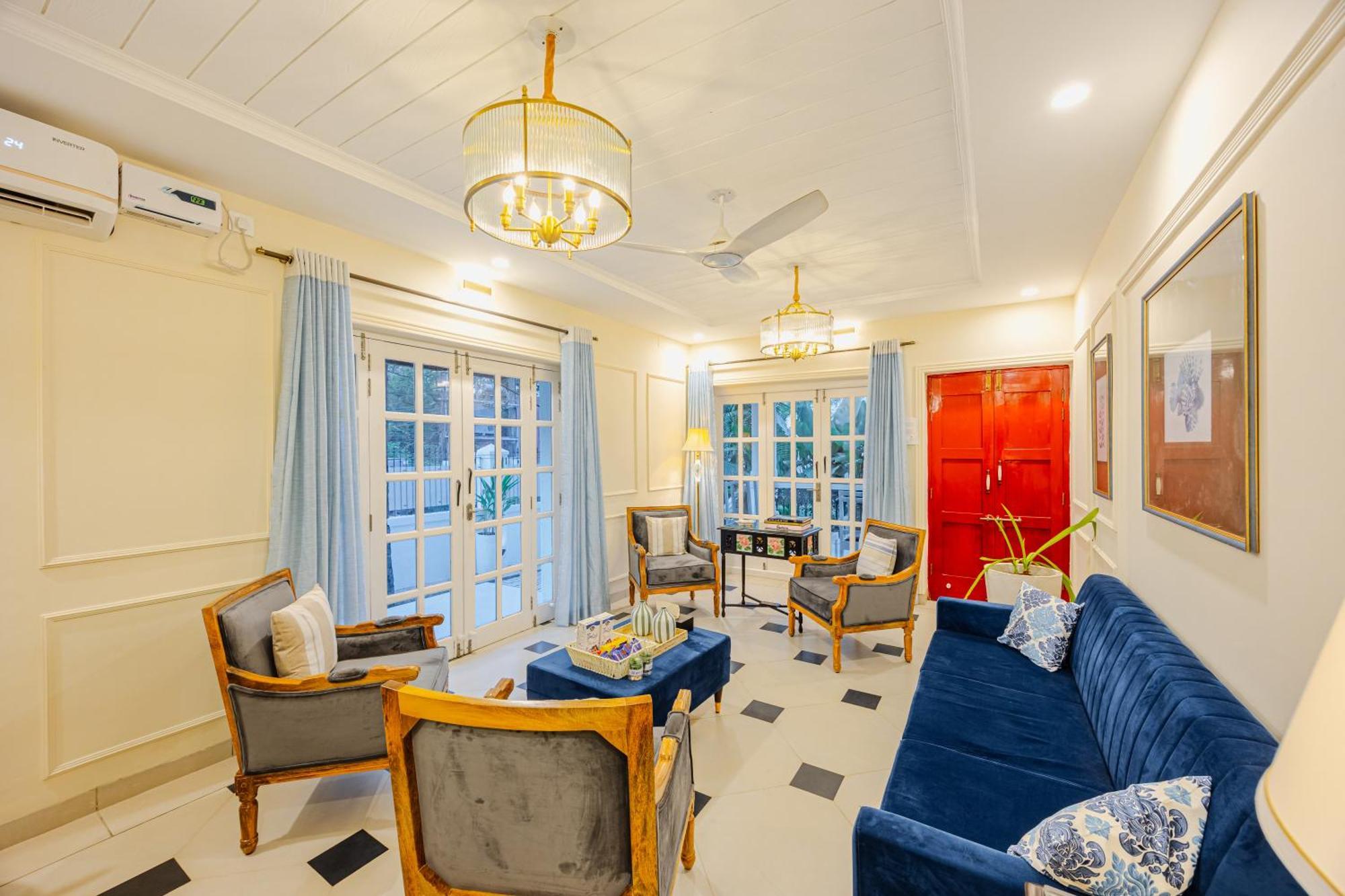 Elivaas 4 Bhk Villa Near Beach With Private Pool & Bar - Casa Boa Vida カンドリム エクステリア 写真